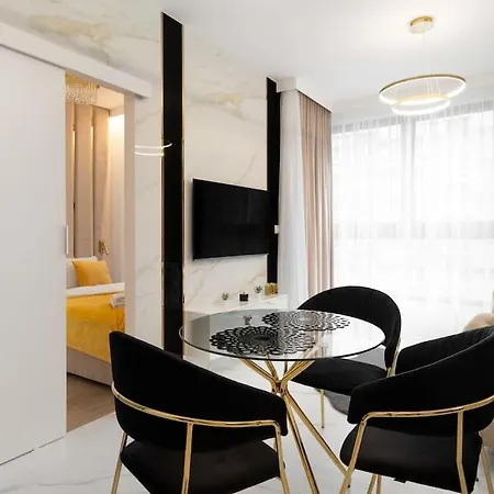 Urban Chic - Grzybowska 37 - Luxury Warsaw Stays Exterior photo