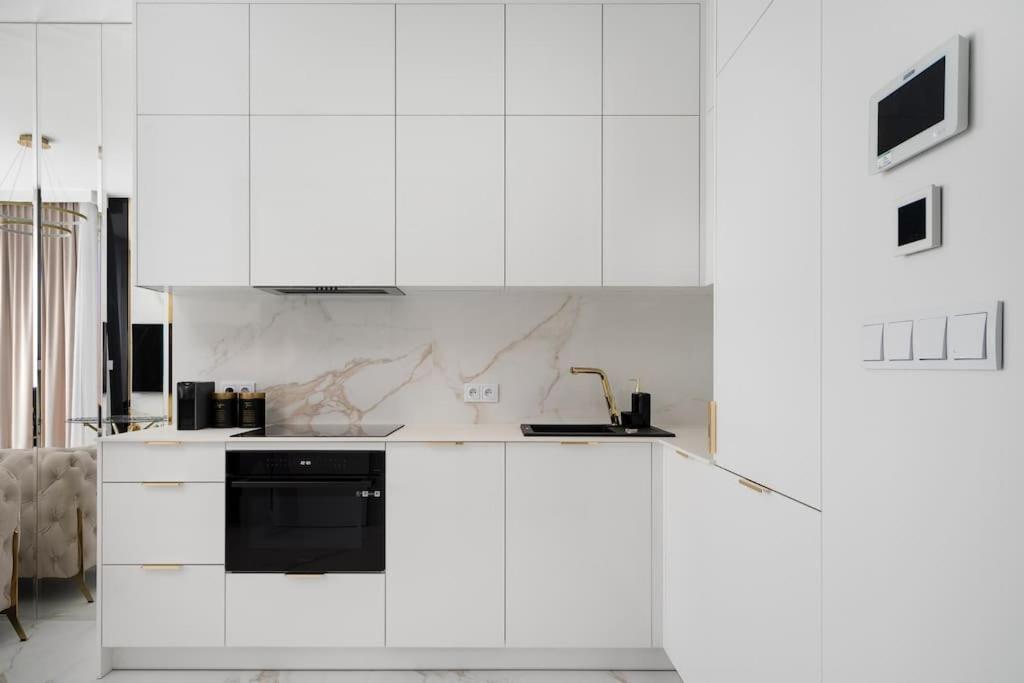 Urban Chic - Grzybowska 37 - Luxury Apartment Warschau
